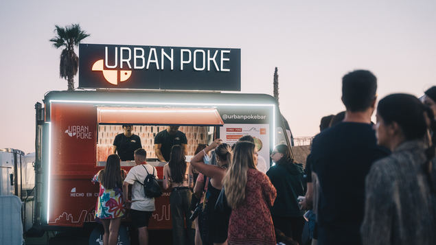 Coca Cola vuelve a confiar en Urban Poke como opción Healthy en el Festival Coca Cola Music Experience 2023