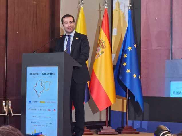 El ministro de Economía, Comercio y Empresa de España, Carlos Cuerpo, inaugura el encuentro Empresarial España-Colombia