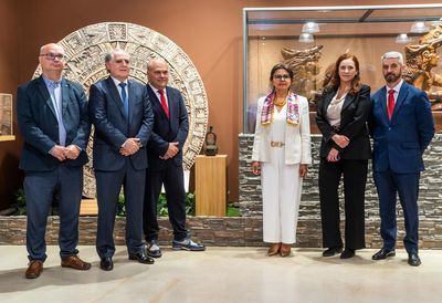 La historia milenaria del cacao llega al Museo Valor con una réplica de la vasija Mayo-Chinchipe del 3.500 a.C. donada por Ecuador