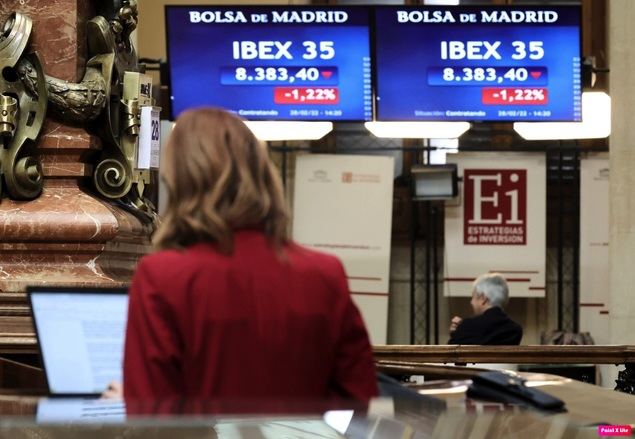 Mapfre y CaixaBank, las empresas del IBEX 35 más transparentes sobre sus empleados sénior