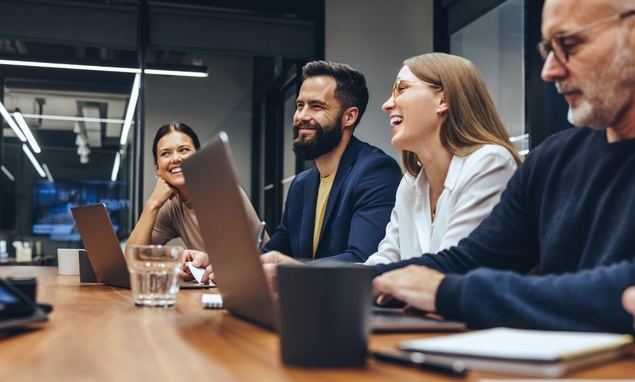 La localización, el rango salarial y el género son las principales razones que explican la rotación laboral