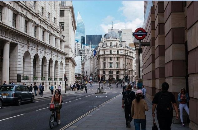 ¿Es fiable que otra persona maneje tus activos financieros?