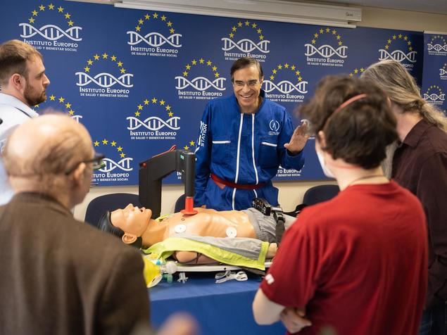 Ramón Risco, el científico español que ha devuelto la vida a gusanos anuncia: la biostasis o criopreservación es viable en humanos