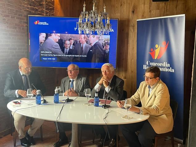 De izq. a dcha: Ángel Expósito, Eduardo Serra, Carlos Espinosa de los Monteros y Fernando Ruiz.