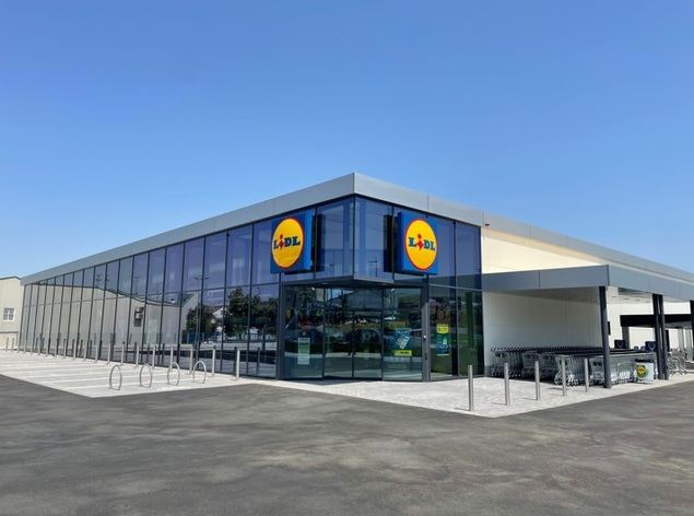 Lidl inicia una campaña de bajada de precios permanente sobre más de 200 productos de su surtido