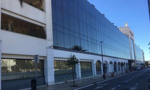 Subastan por 4,8 millones lote locales comerciales en complejo turístico 5 estrellas Marbella
