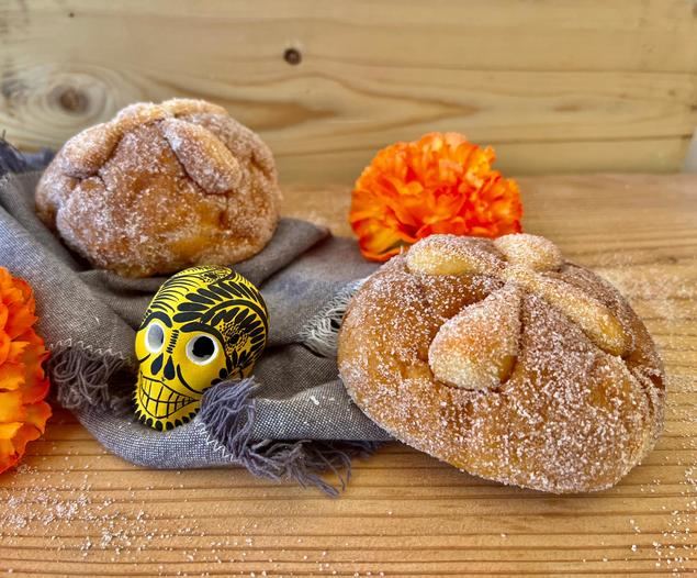 Día de Muertos o celebrar la vida de los fallecidos con Menús especiales y Pan de Muertos