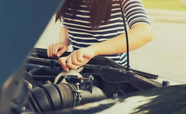 El 83% de los españoles cree que hay un trato despectivo hacia la mujer como profesional en el entorno de la automoción