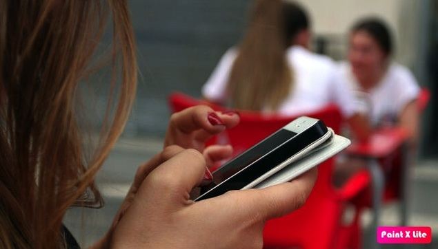 Los jóvenes dedican de media 4 horas y media a las redes sociales