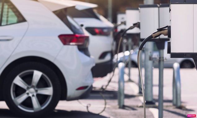 España necesita más puntos de recarga para atender al auge de coches eléctricos