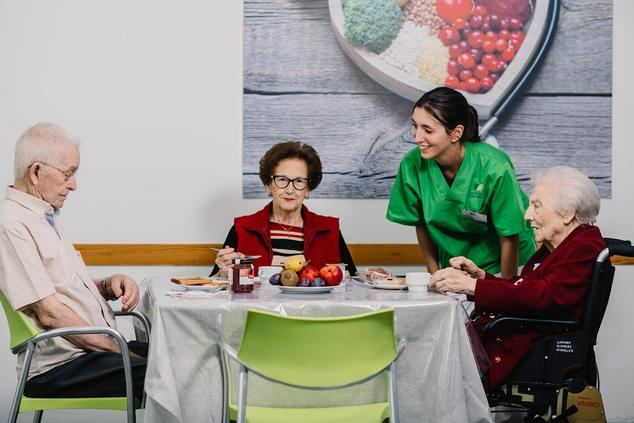 “Mi Navidad contigo”: la Fundación Casaverde invita a comer a mayores en riesgo de soledad no deseada en Navidad y Reyes