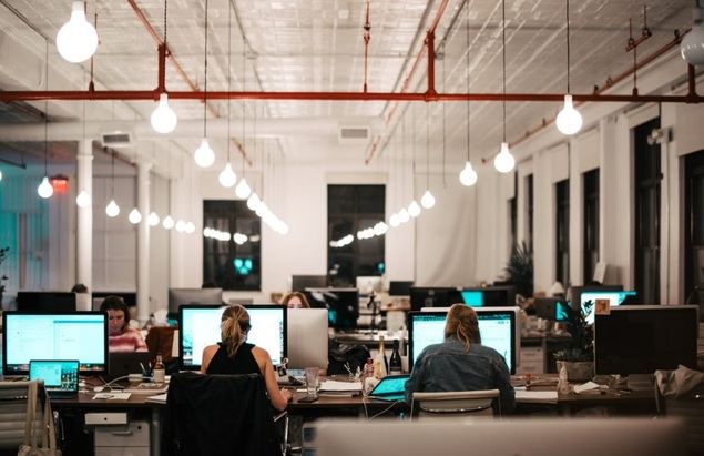 El trabajador del futuro apuesta por el movimiento New Work: vacaciones ilimitadas, trabajo en remoto y sin horarios