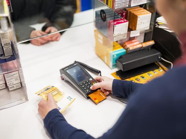 El banco ideal para los andaluces: más del 48% prefieren un modelo híbrido que combine lo mejor del servicio digital y del presencial