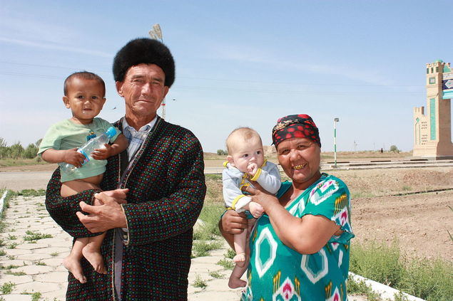 Uzbekistán se mueve rápidamente hacia una política social sólida