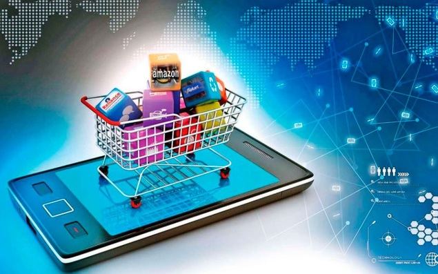 Los españoles gastan una media de 138€ al mes en compras online