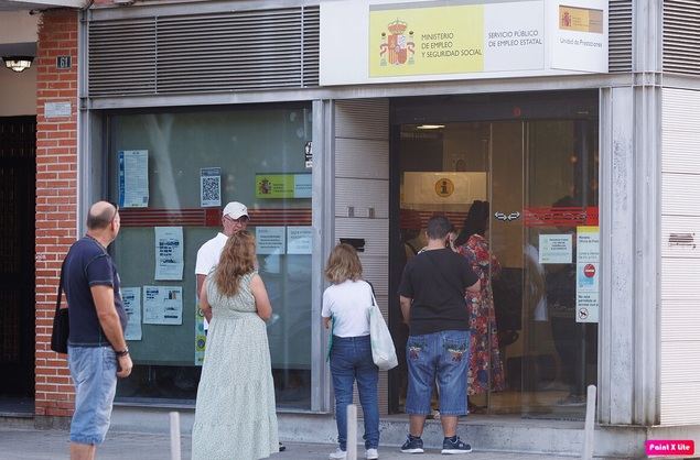 En julio se han firmado 54 contratos indefinidos para sacar a una sola persona del paro