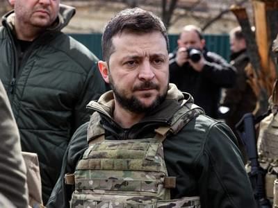 La comunicación de Zelenski como “arma de guerra” al cumplirse año y medio de la guerra de Ucrania