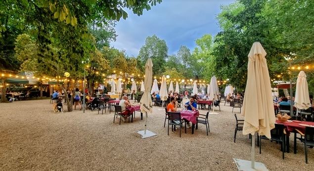 ¿Quieres comer como un Rey en la casa de campo?
