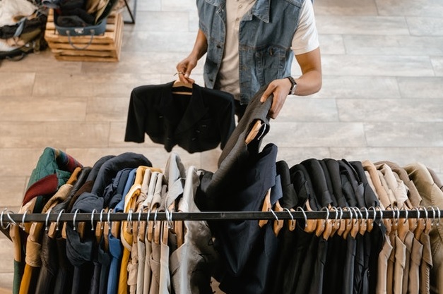 El empleo se desinfla en el inicio de la campaña de rebajas