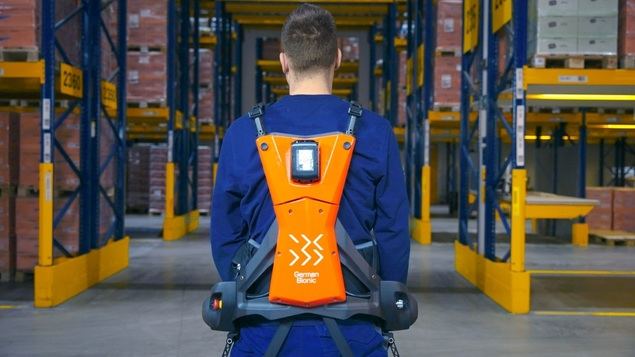 Dachser realiza pruebas prácticas con exoesqueletos en sus almacenes de Europa