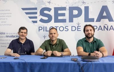 Los pilotos de Air Europa Express ratifican el primer convenio colectivo de la aerolínea
