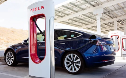 Tesla y Netflix caen en los mercados tras presentar sus resultados