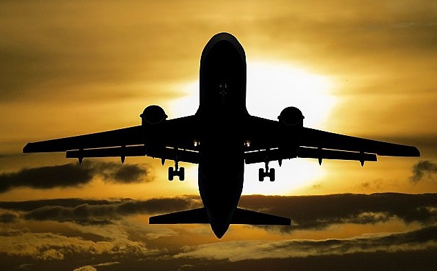 Vuelos cancelados en Ucrania, aseguradoras y cierre del espacio aéreo. ¿Qué puedes reclamar?