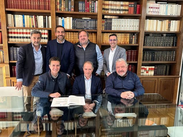 Miembros de la Junta Directiva de la Asociación del Sector de la Papelería