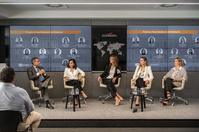 Acierto de la jornada Presente y Futuro Residencias de Estudiantes organizada por la Asociación de Espacios Inmobiliarios Compartidos Coword