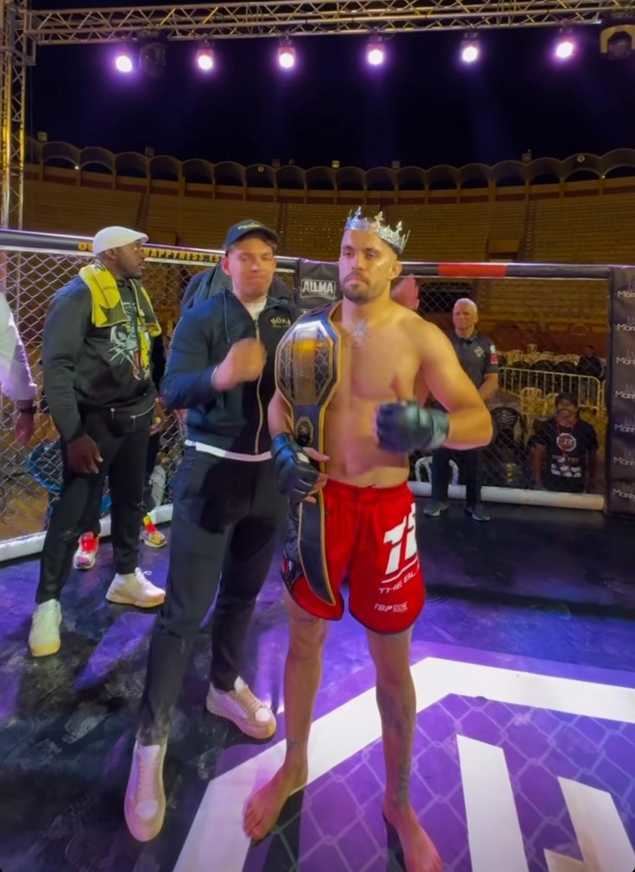 DEXTER corona a Nacho Campos ‘Rey del Estrecho’ en ‘LBE III’