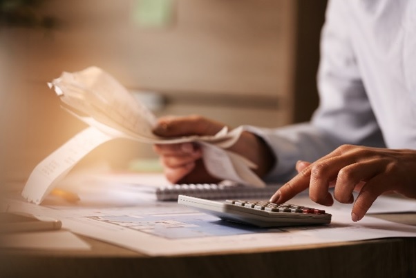 España debate la supresión del IVA para los autónomos