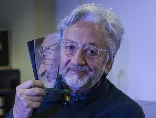 Berklee reconoce a Rob Dickins, uno de los grandes nombres de la industria musical, con el premio ‘Berklee’s Master of Global Entertainment Award’ en Valencia