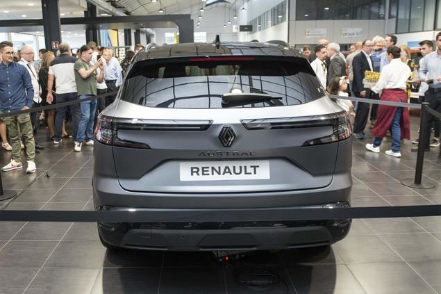 Interdiesel inaugura el nuevo concesionario IntercarGirona con la exclusiva del nuevo Renault Austral