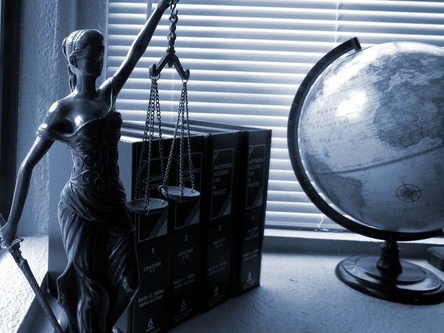 Abogados comerciales, profesionales expertos en redacción y negociación de contratos
