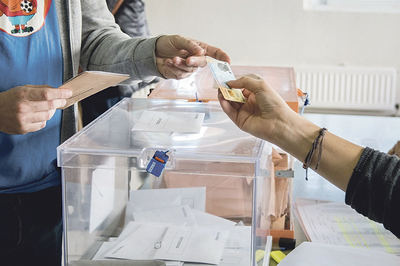 Los sondeos apuntan una abstención tranversal en las elecciones: experiencias de una sociedad