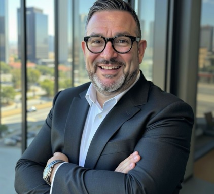 Atento nombra a Nick Delis nuevo director comercial global