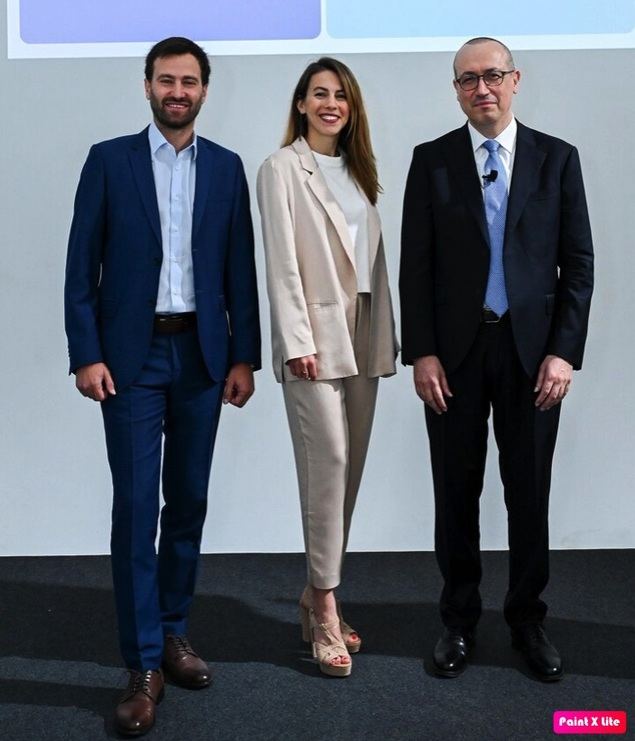 De izda. a dcha., Murat Kalkan, responsable de Banca Digital en BBVA, Kim Richter, responsable de Marketing de BBVA en Alemania, y Onur Genç, CEO de BBVA.