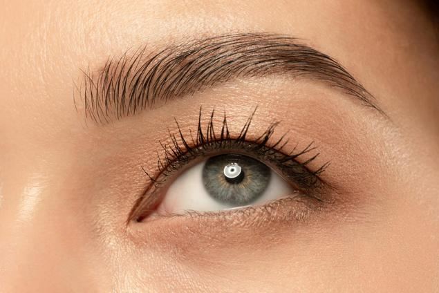 Crece la demanda de trasplante de cejas
