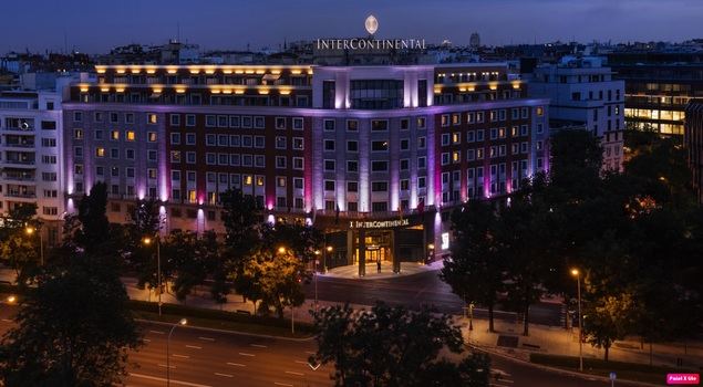 Ava, la estrella más brillante de la Navidad en el Hotel InterContinental Madrid