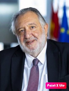 Ramón  Mª Calduch, abogado y economista.