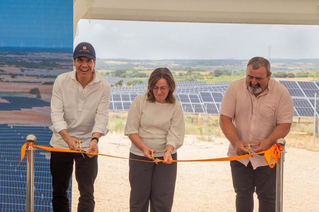 Momento del acto de inauguración. 