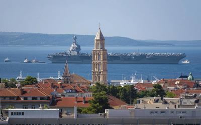 ¿Por qué ha quedado fuera de combate el portaaviones norteamericano USS Gerald R. Ford?