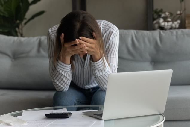 El 63% de los españoles desconoce que existe una ley que les permite cancelar sus deudas