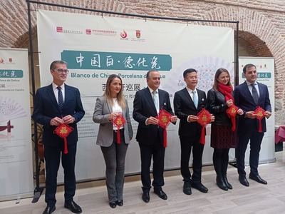 La famosa porcelana china de Dehua llega a Talavera de la Reina