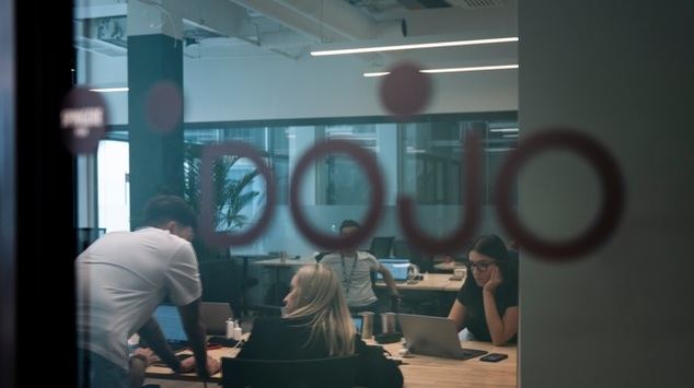 Dojo lanza una nueva oferta laboral con más de 100 plazas de Payment Consultant en España