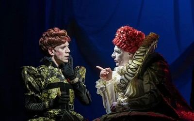 “Dos tronos, dos reinas”: cuando la historia y el teatro se llevan bien