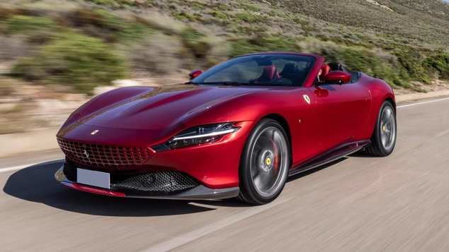 Ferrari Roma Spider.