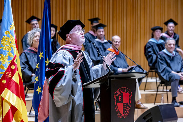 Berklee Valencia entrega el título de Doctor Honoris Causa al reconocido compositor escocés Patrick Doyle