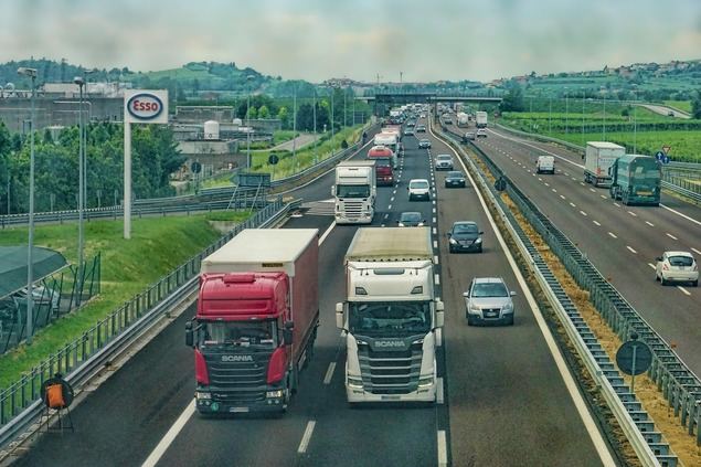 Desafíos y oportunidades en el transporte terrestre de mercancías