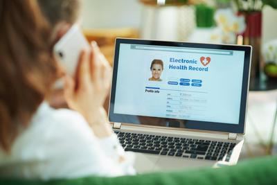 La tecnología de Facebook o Netflix para los expedientes médicos